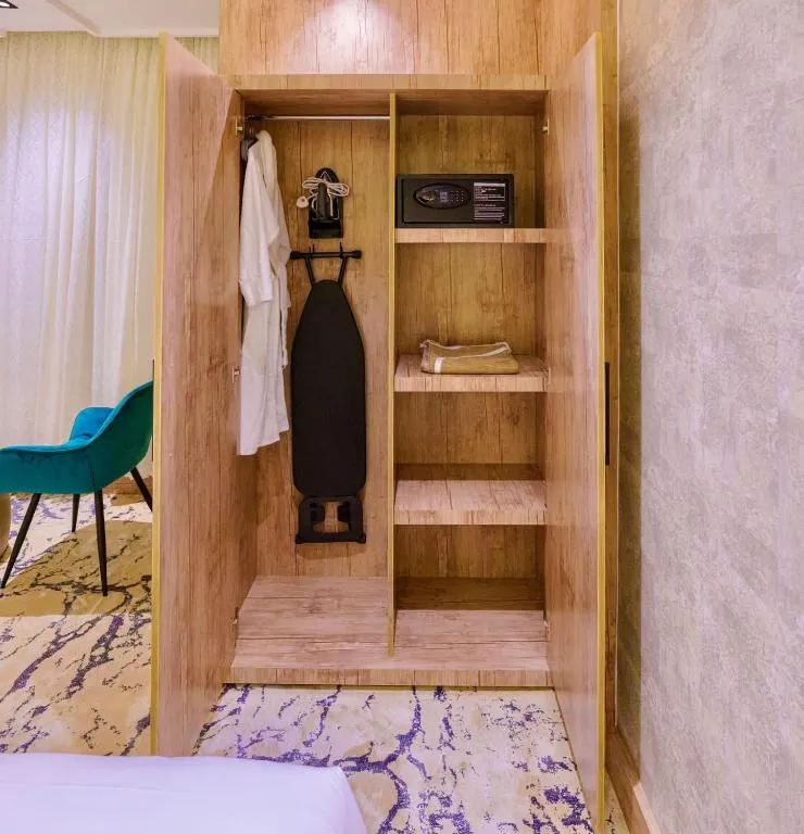 Deluxe Suite with Sea View